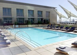 Hotel Pool Omni San Diego 1